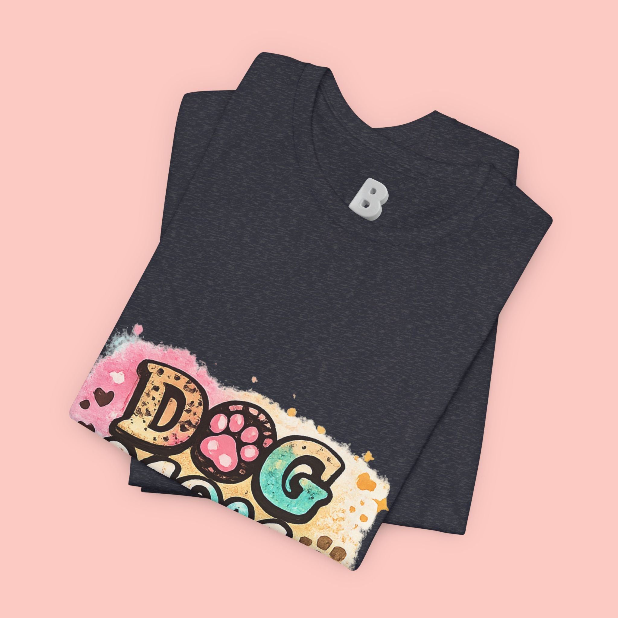 Dog Mom T-Shirt – Cute Paw Print Graphic Tee for Pet Lovers