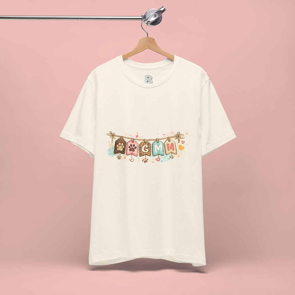 Pet Mom Banner Tee — Cute Paw Print "MOM" Graphic T-Shirt
