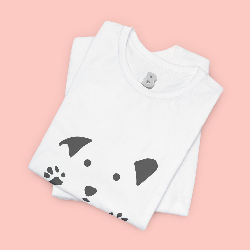 Dog Mama Graphic Tee — Cute Paw Print Dog Face T-Shirt for Dog Lovers