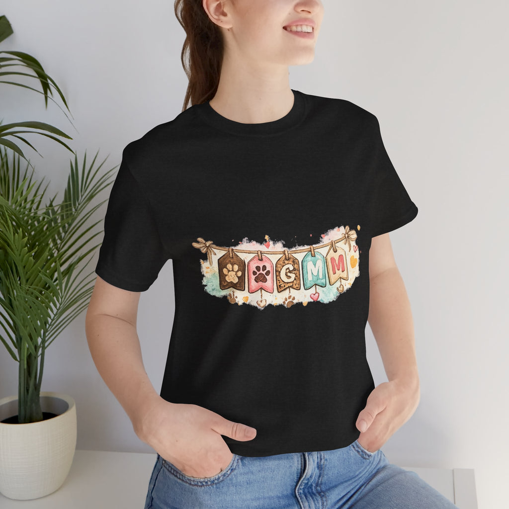 Pet Mom Banner Tee — Cute Paw Print "MOM" Graphic T-Shirt