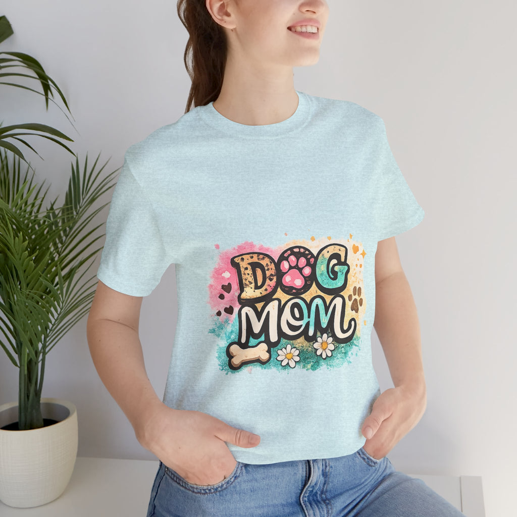 Dog Mom T-Shirt – Cute Paw Print Graphic Tee for Pet Lovers