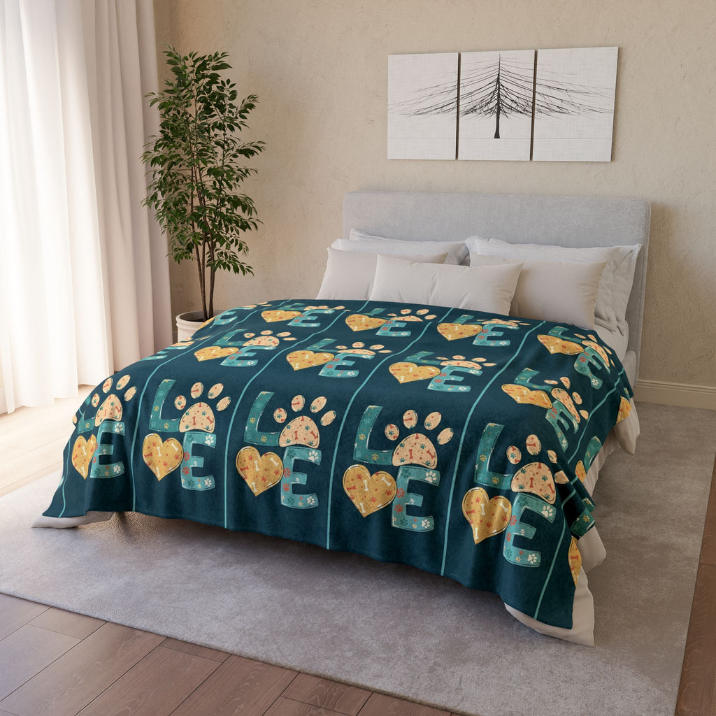 Pet Paw Love Blanket — Cozy Soft Polyester Throw for Dog & Cat Lovers