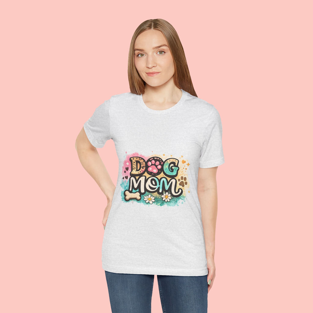 Dog Mom T-Shirt – Cute Paw Print Graphic Tee for Pet Lovers