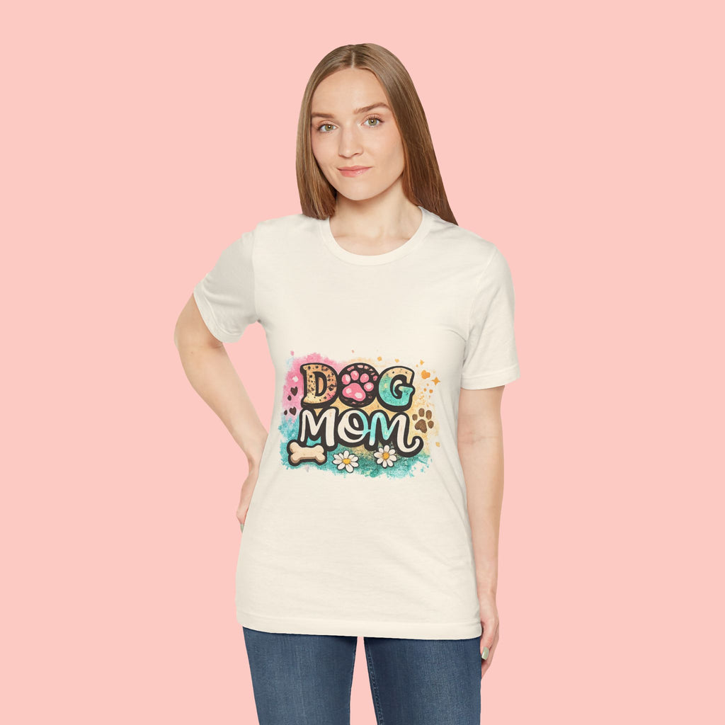 Dog Mom T-Shirt – Cute Paw Print Graphic Tee for Pet Lovers
