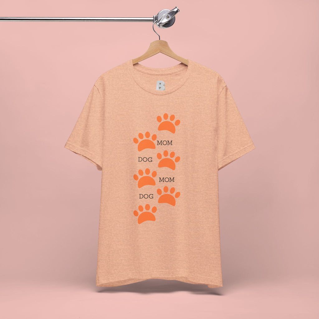 Dog Mom Paw Print T-Shirt — Cute Pet Lover Graphic Tee