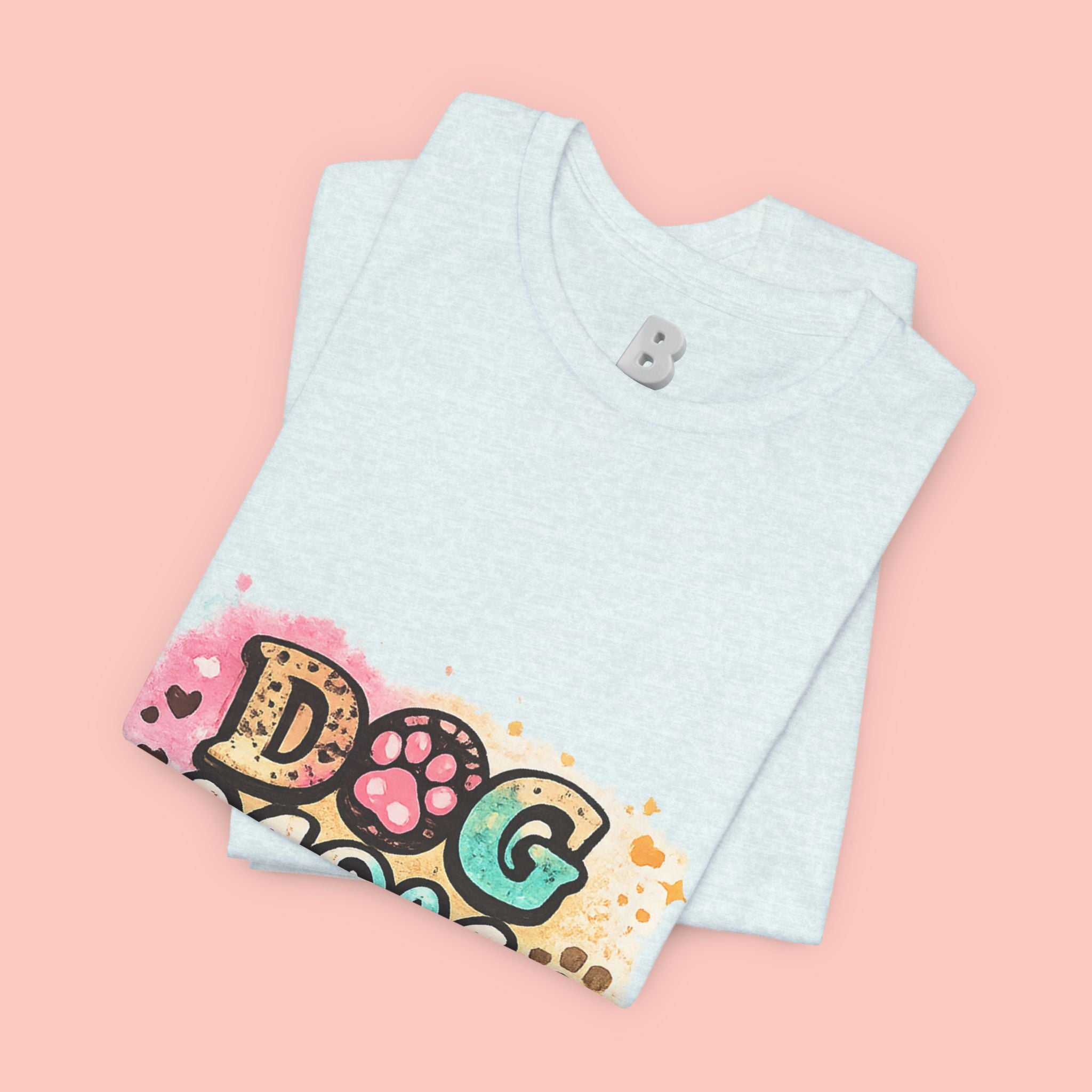 Dog Mom T-Shirt – Cute Paw Print Graphic Tee for Pet Lovers