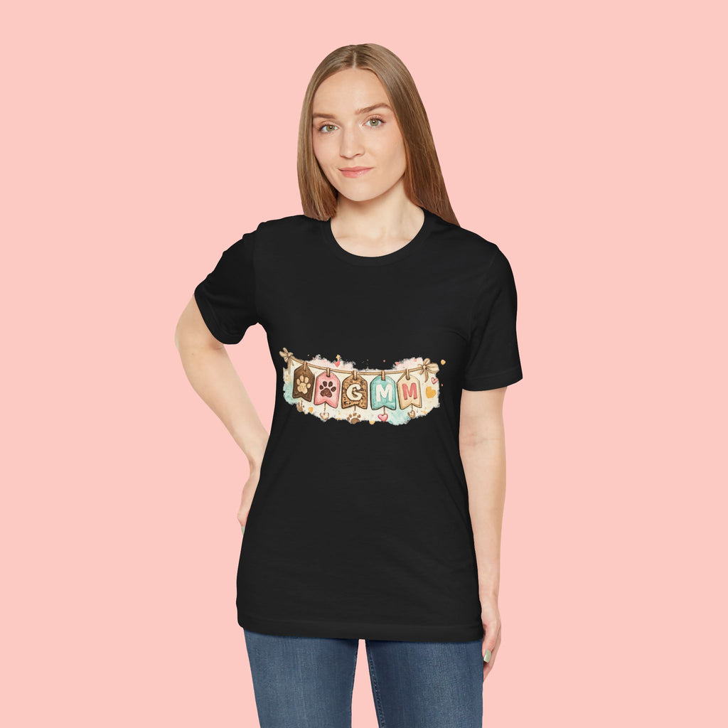 Pet Mom Banner Tee — Cute Paw Print "MOM" Graphic T-Shirt