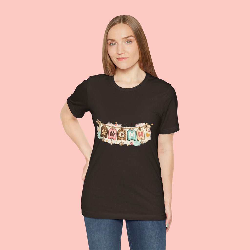 Pet Mom Banner Tee — Cute Paw Print "MOM" Graphic T-Shirt