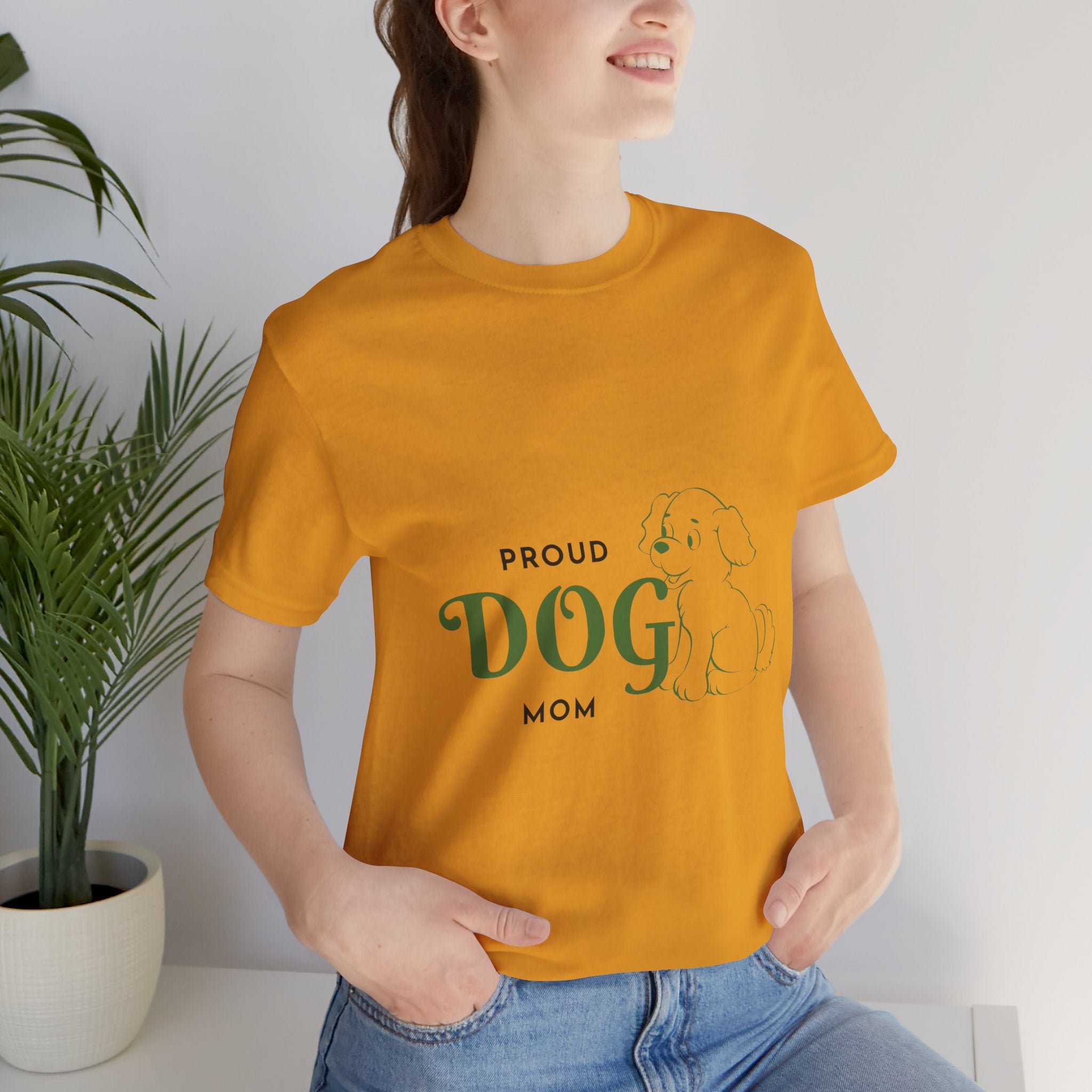 Proud Dog Mom T-Shirt – Cute Paw Print & Puppy Graphic Tee