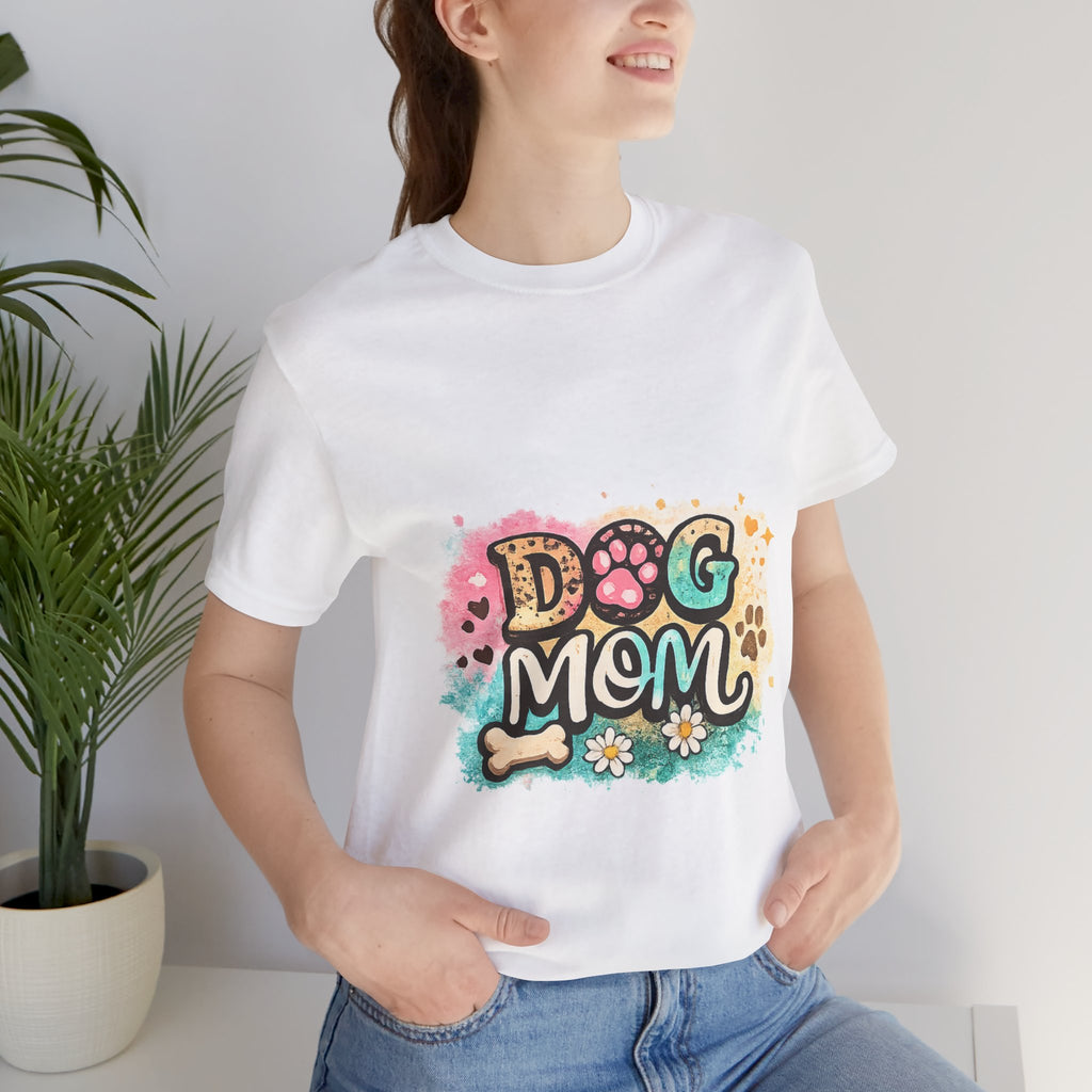 Dog Mom T-Shirt – Cute Paw Print Graphic Tee for Pet Lovers