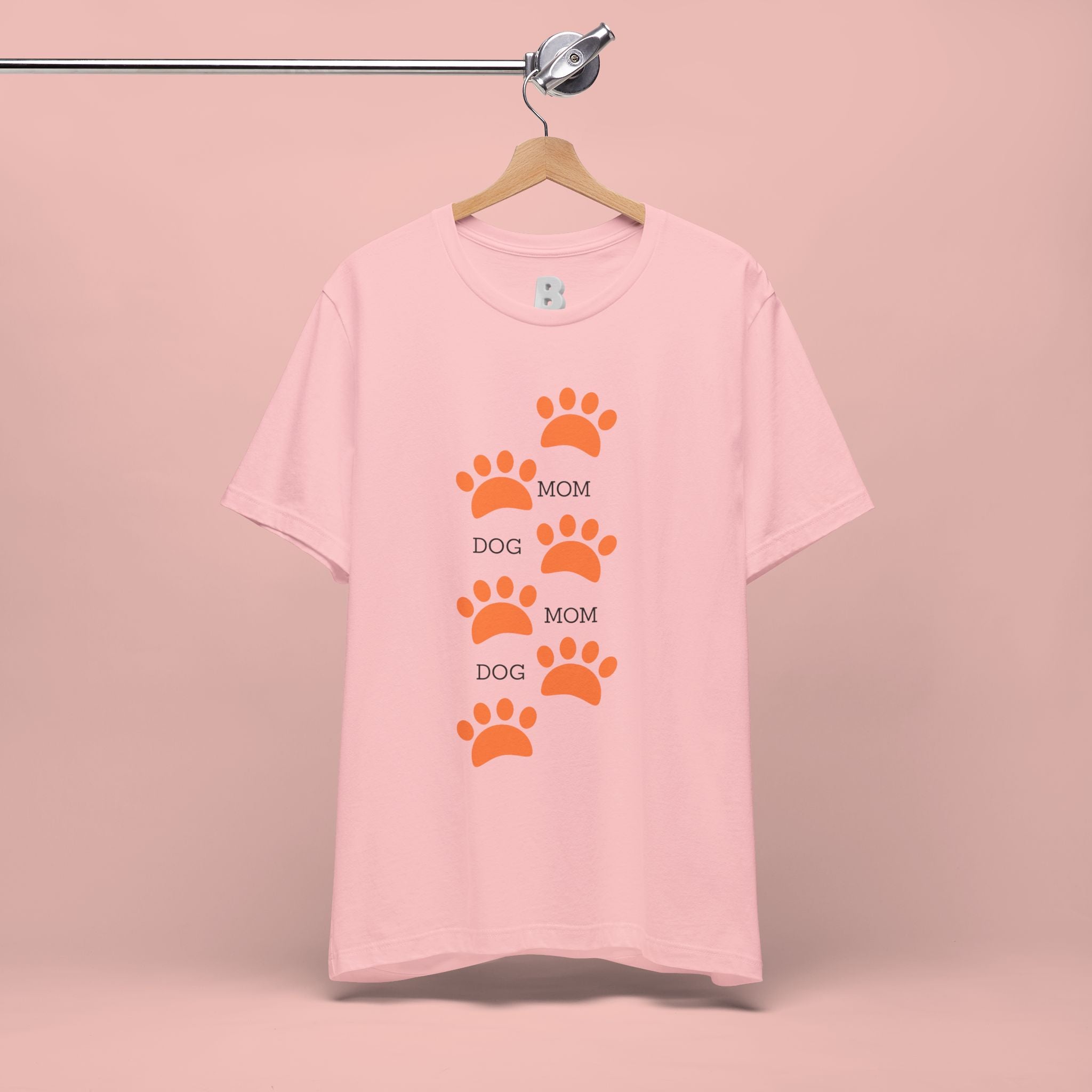 Dog Mom Paw Print T-Shirt — Cute Pet Lover Graphic Tee