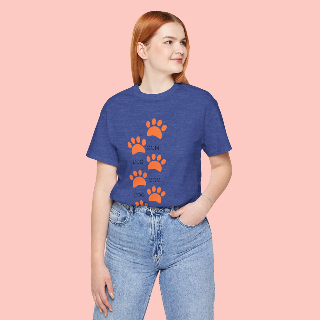Dog Mom Paw Print T-Shirt — Cute Pet Lover Graphic Tee