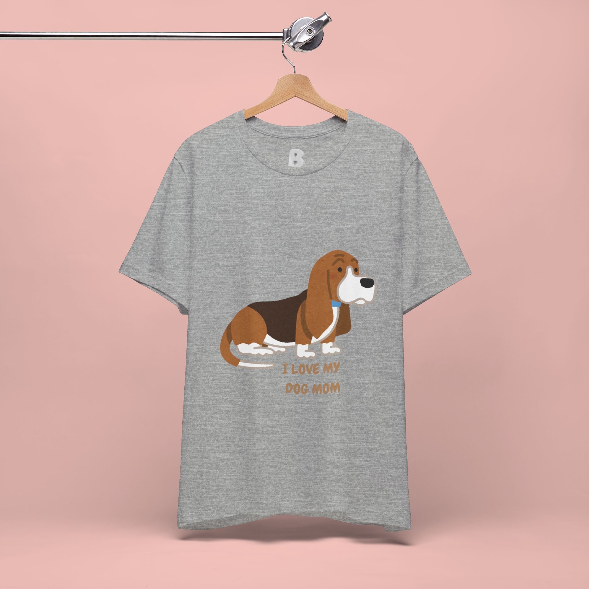 Dog Mom T‑Shirt — Cute Basset Hound I Love My Dog Mom Tee