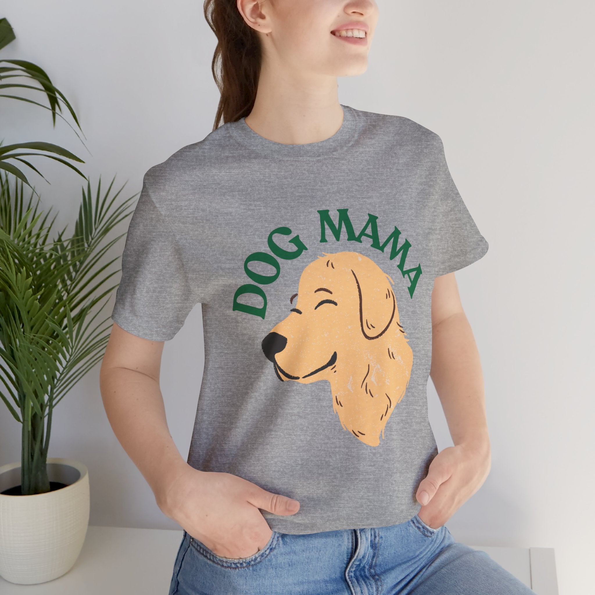 Dog Mama T-Shirt – Golden Retriever Graphic Tee