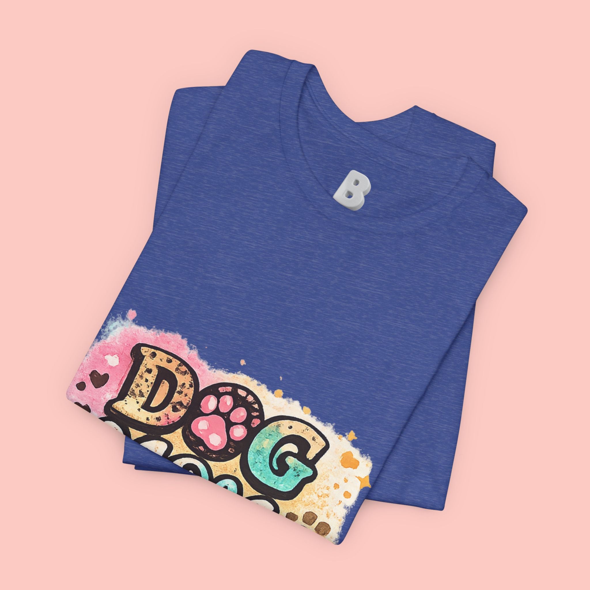 Dog Mom T-Shirt – Cute Paw Print Graphic Tee for Pet Lovers