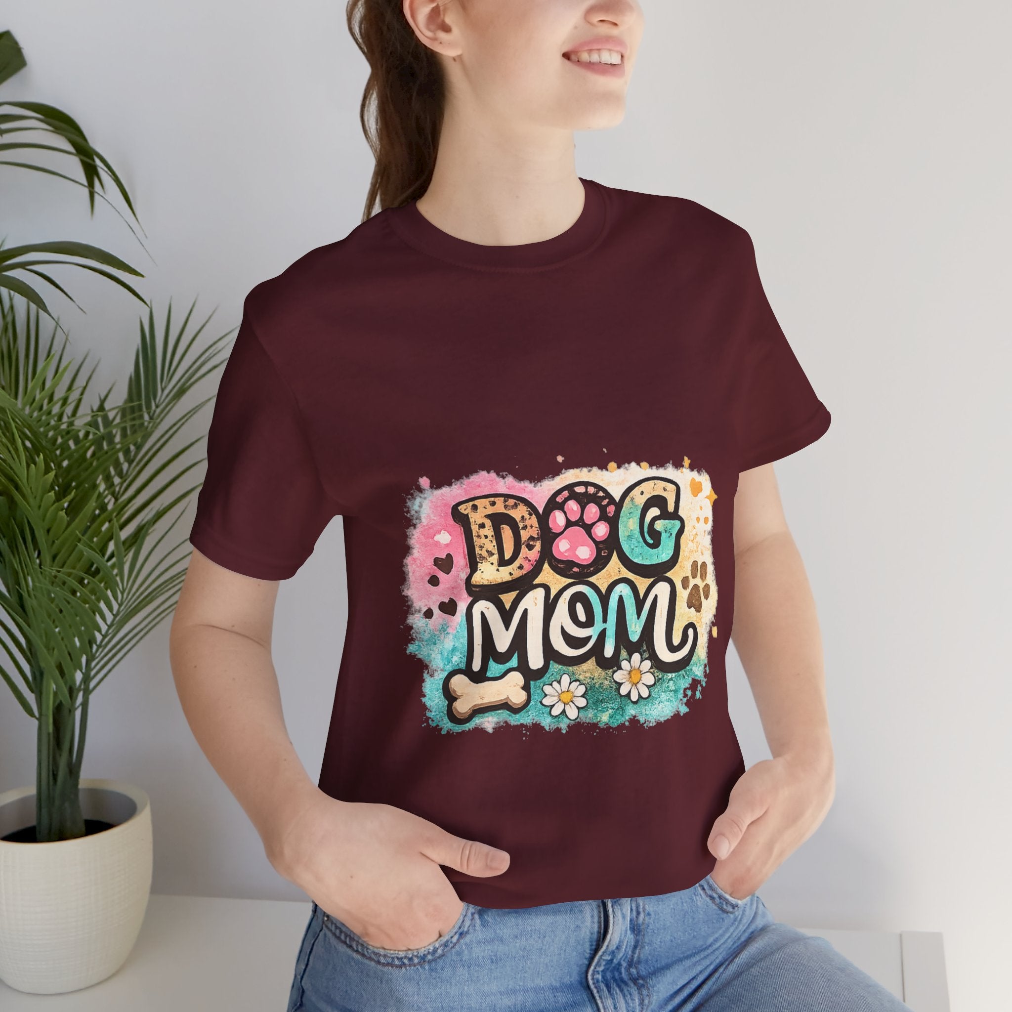 Dog Mom T-Shirt – Cute Paw Print Graphic Tee for Pet Lovers