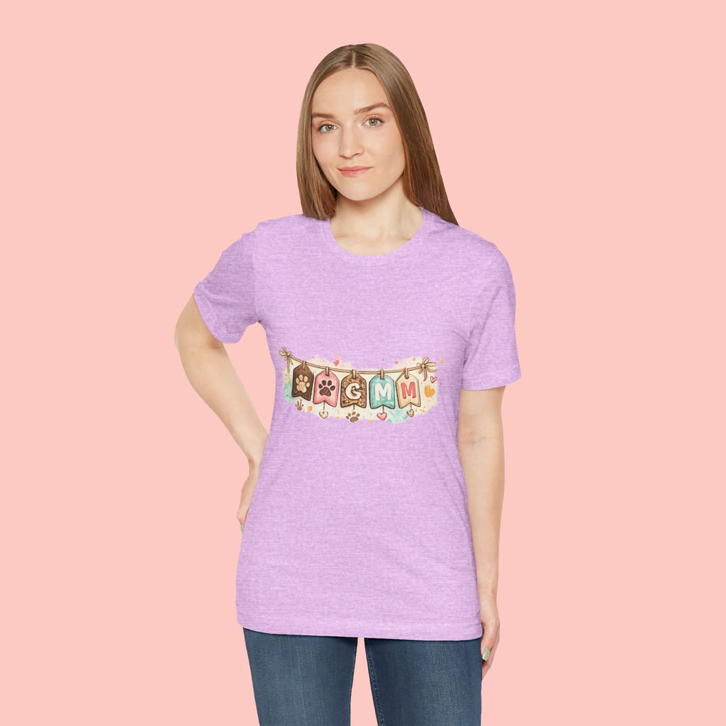 Pet Mom Banner Tee — Cute Paw Print "MOM" Graphic T-Shirt