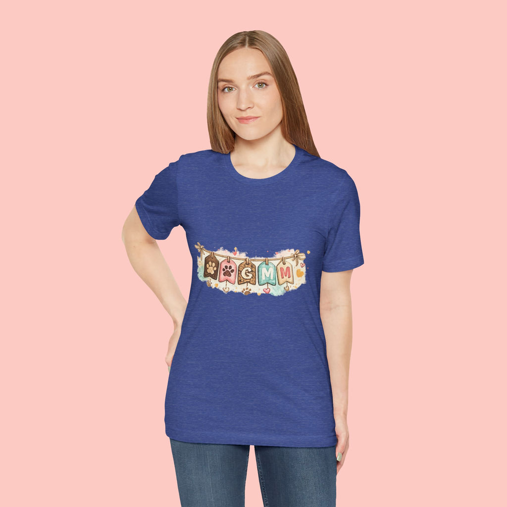 Pet Mom Banner Tee — Cute Paw Print "MOM" Graphic T-Shirt