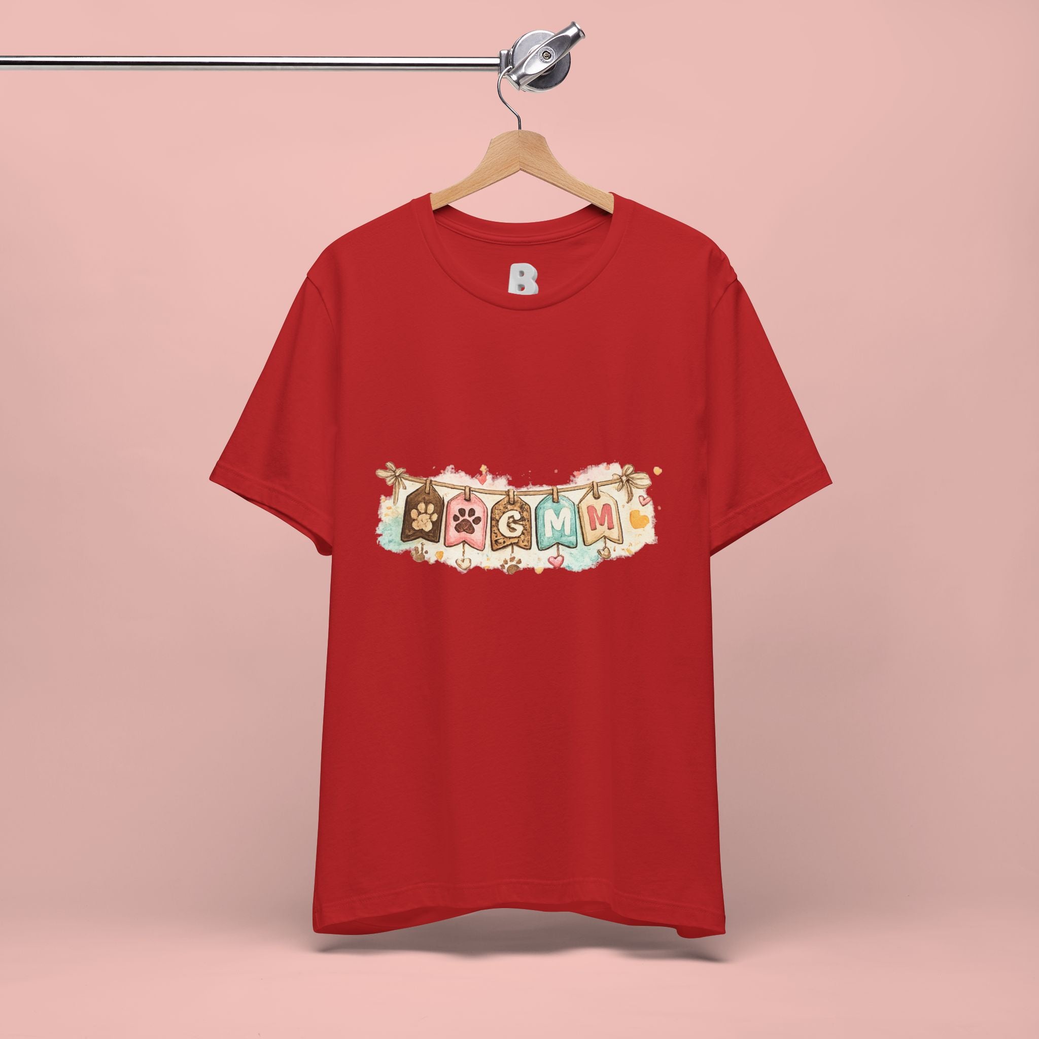 Pet Mom Banner Tee — Cute Paw Print "MOM" Graphic T-Shirt