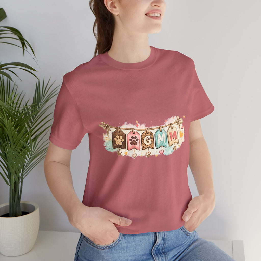 Pet Mom Banner Tee — Cute Paw Print "MOM" Graphic T-Shirt