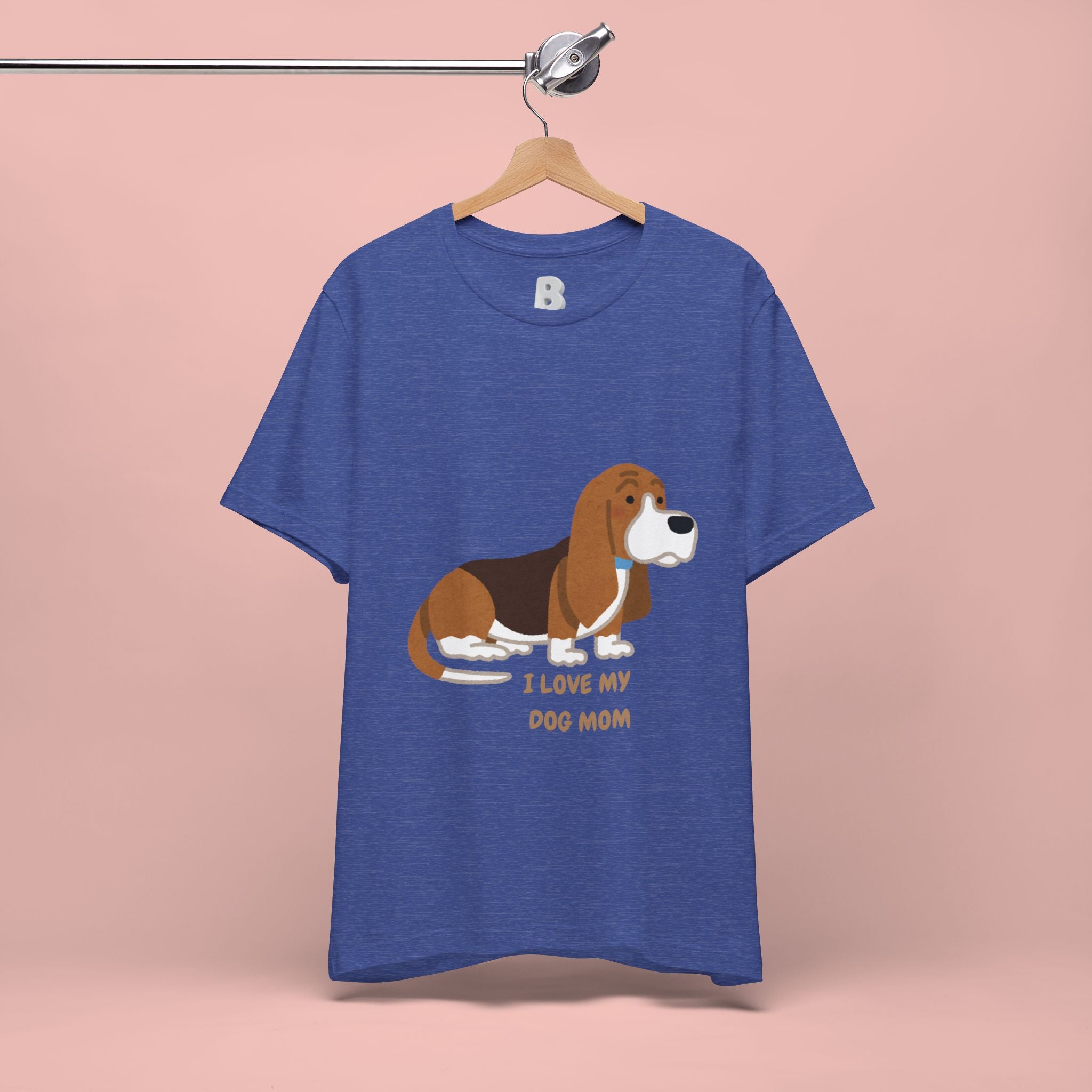 Dog Mom T‑Shirt — Cute Basset Hound I Love My Dog Mom Tee