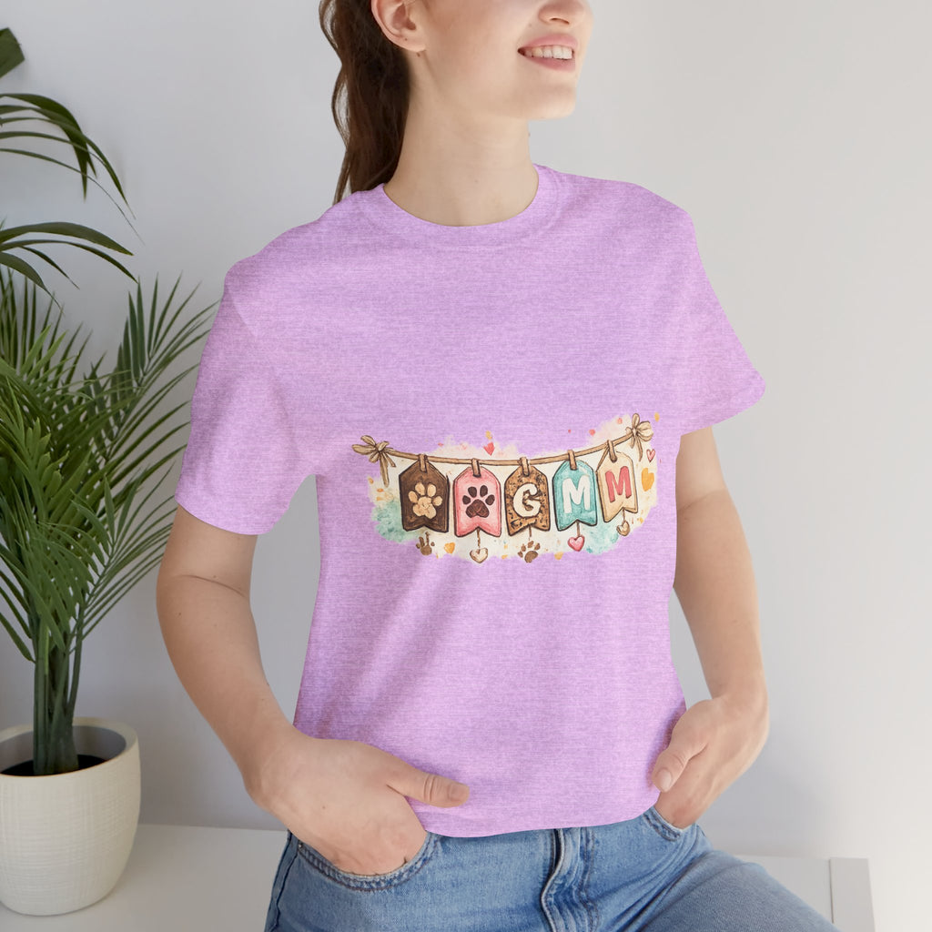 Pet Mom Banner Tee — Cute Paw Print "MOM" Graphic T-Shirt