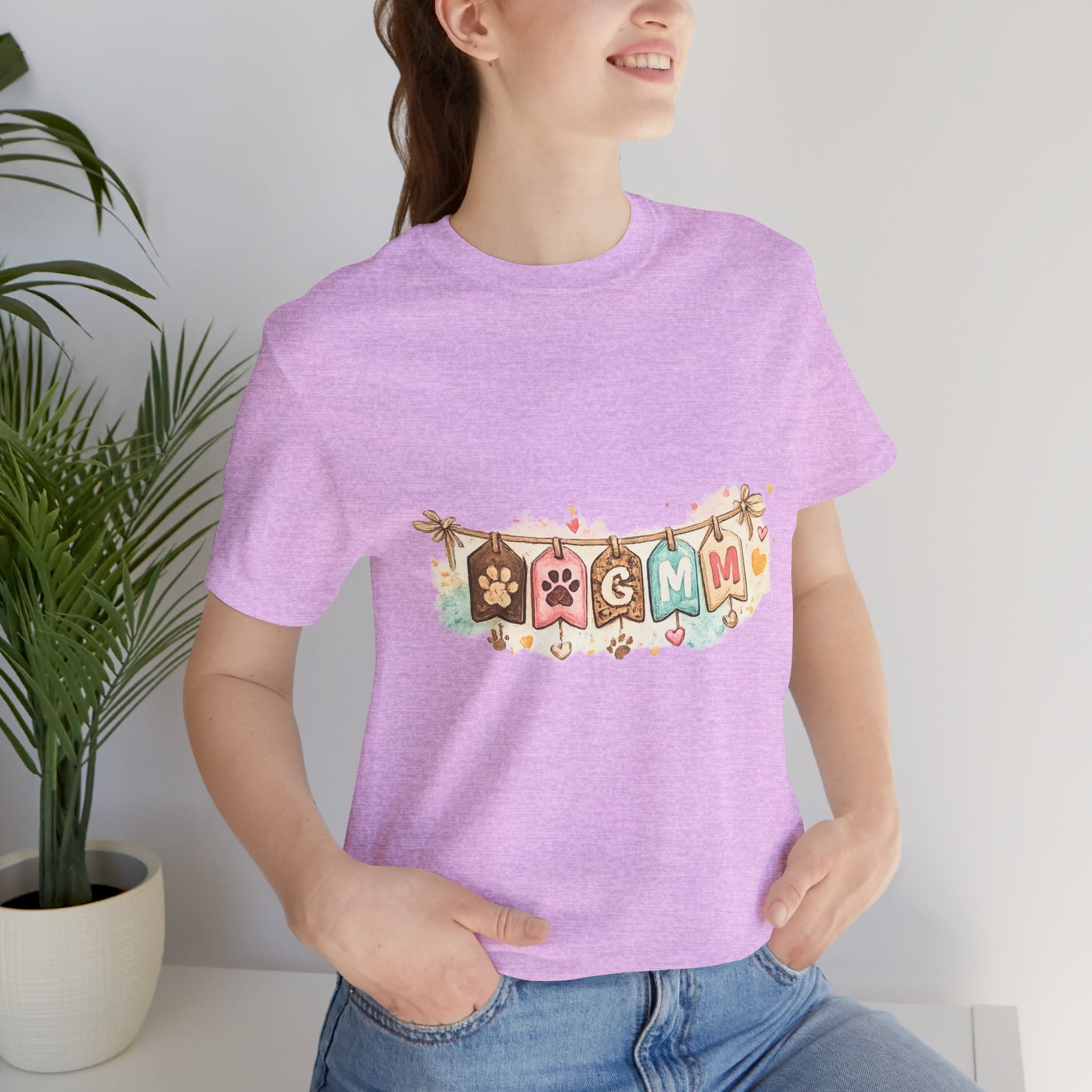 Pet Mom Banner Tee — Cute Paw Print "MOM" Graphic T-Shirt
