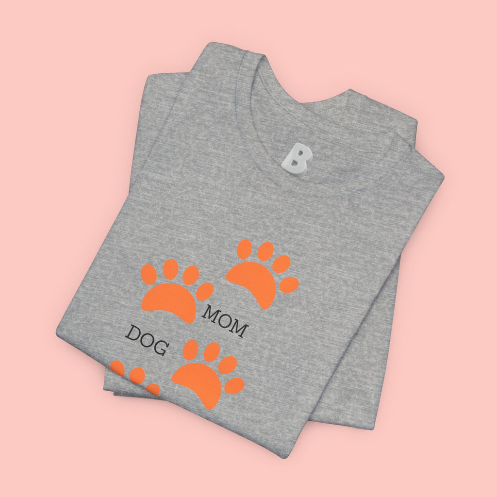 Dog Mom Paw Print T-Shirt — Cute Pet Lover Graphic Tee