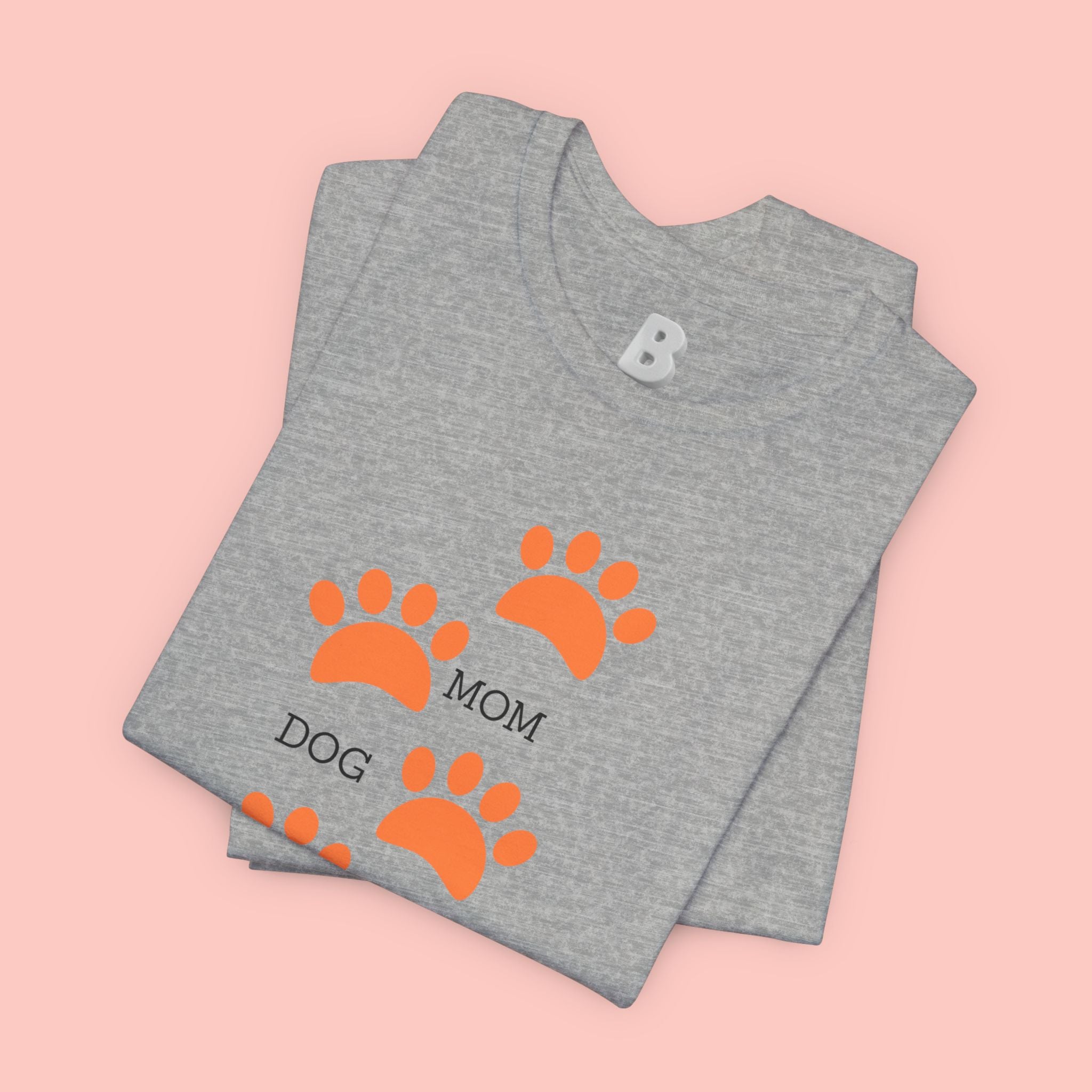 Dog Mom Paw Print T-Shirt — Cute Pet Lover Graphic Tee