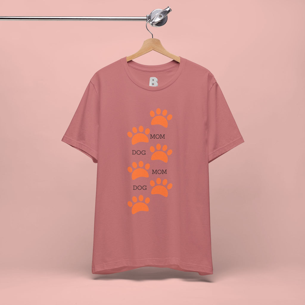 Dog Mom Paw Print T-Shirt — Cute Pet Lover Graphic Tee