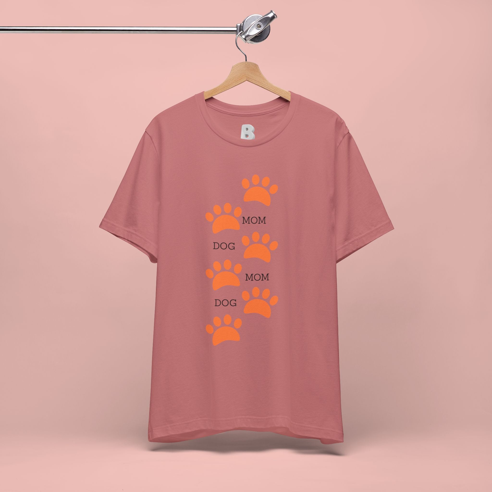 Dog Mom Paw Print T-Shirt — Cute Pet Lover Graphic Tee