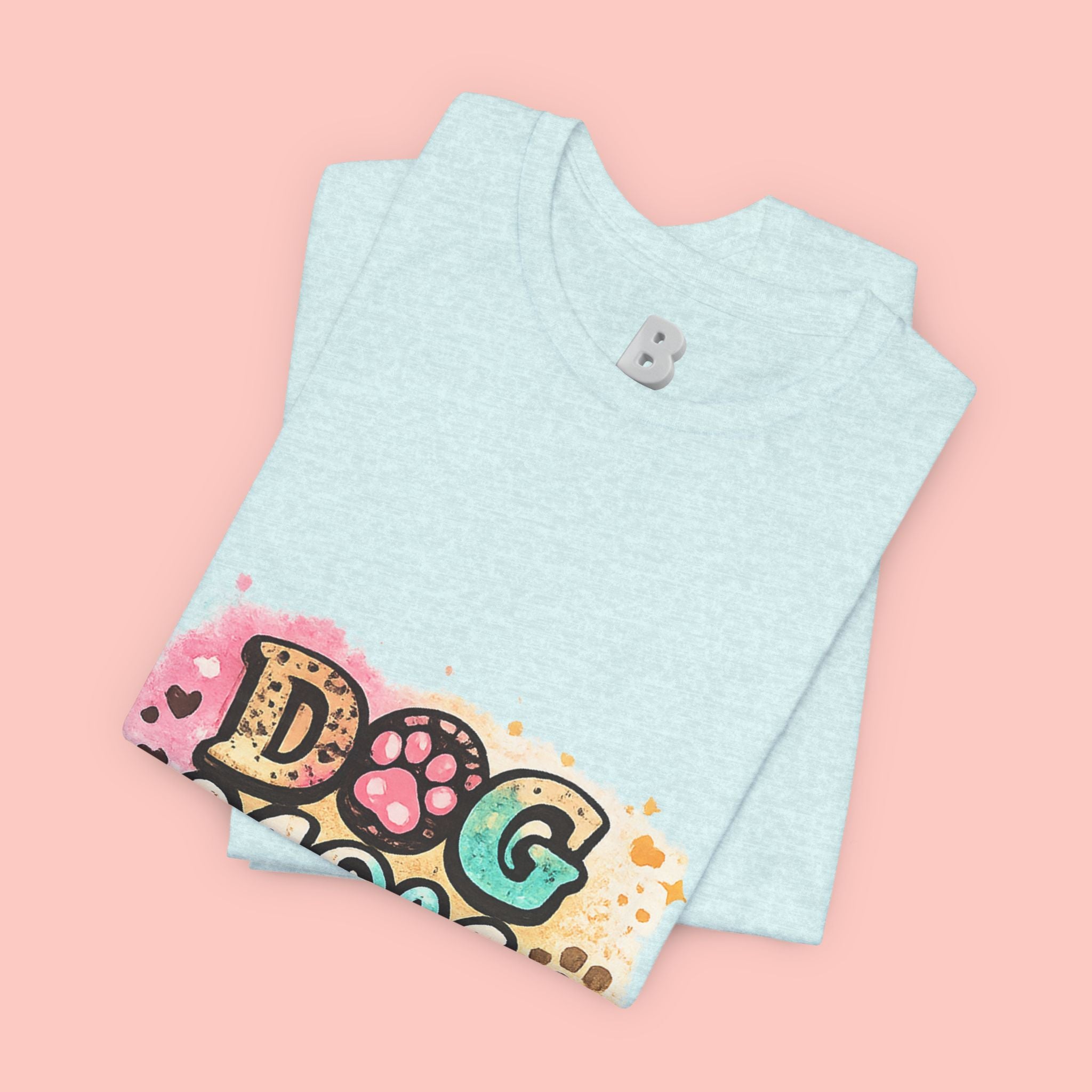 Dog Mom T-Shirt – Cute Paw Print Graphic Tee for Pet Lovers