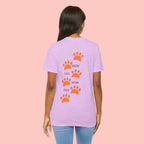 Dog Mom Paw Print Tee — 'Dog Mom' Graphic T‑Shirt