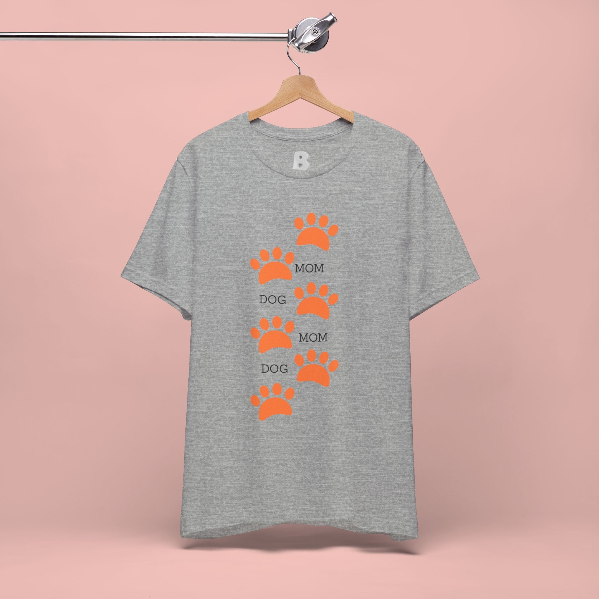 Dog Mom Paw Print T-Shirt — Cute Pet Lover Graphic Tee