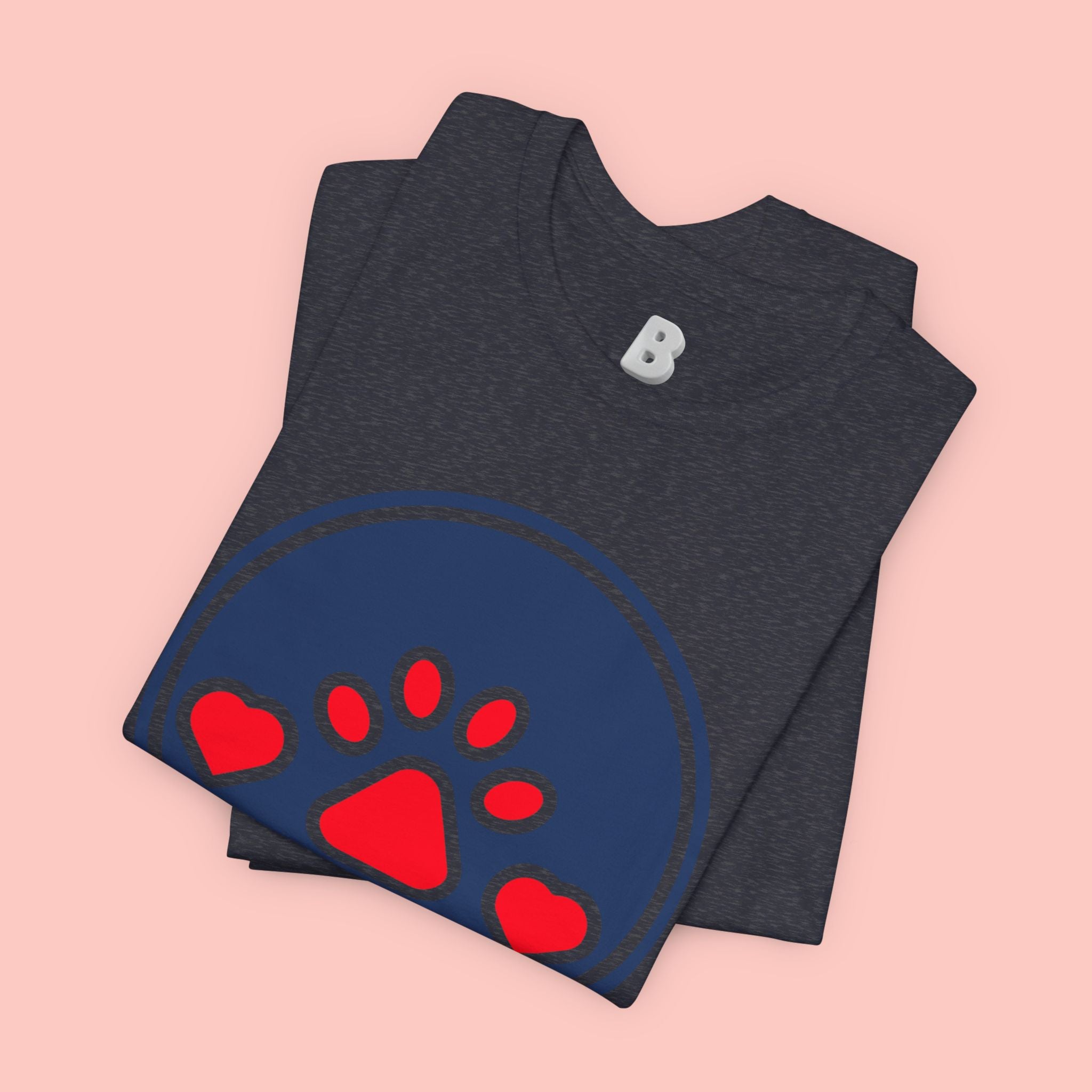 Dog Mama T-Shirt — Cute Paw & Heart Graphic Tee for Dog Lovers