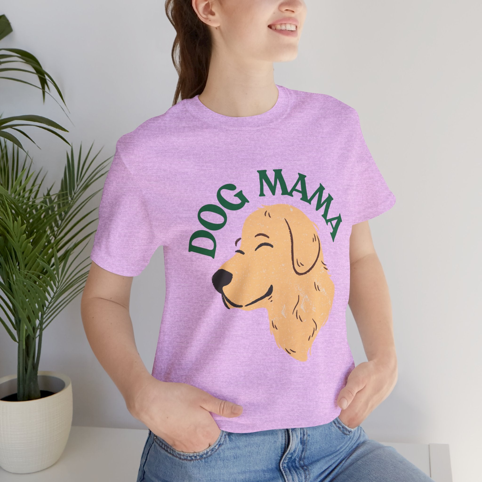 Dog Mama T-Shirt – Golden Retriever Graphic Tee