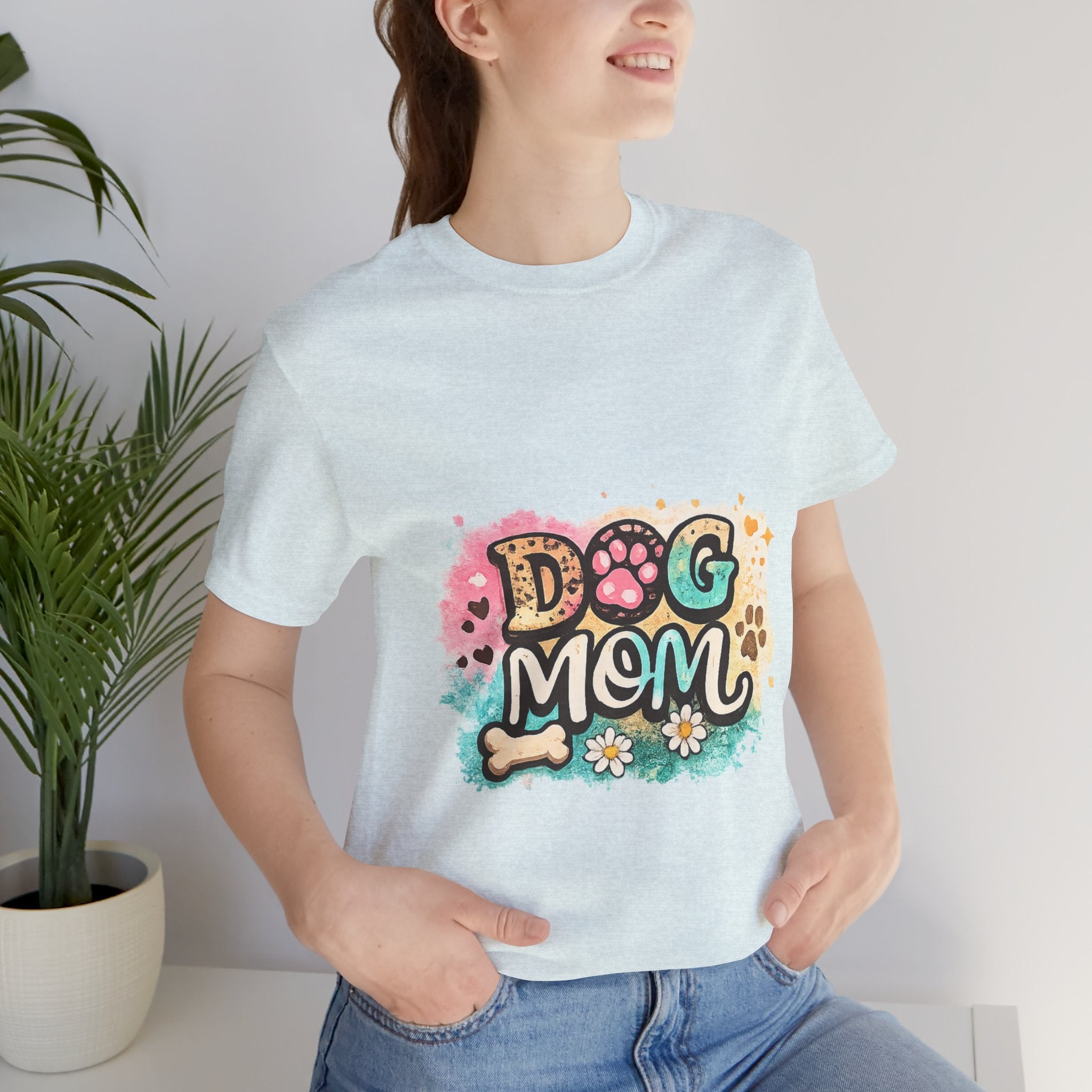 Dog Mom T-Shirt – Cute Paw Print Graphic Tee for Pet Lovers