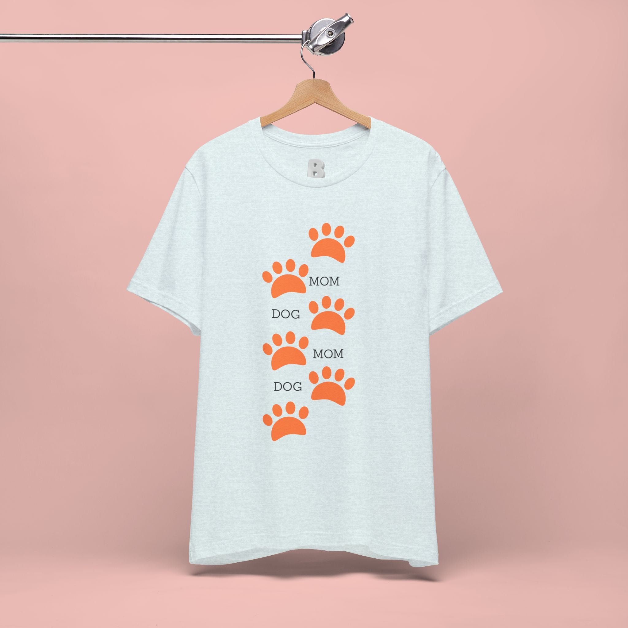 Dog Mom Paw Print T-Shirt — Cute Pet Lover Graphic Tee
