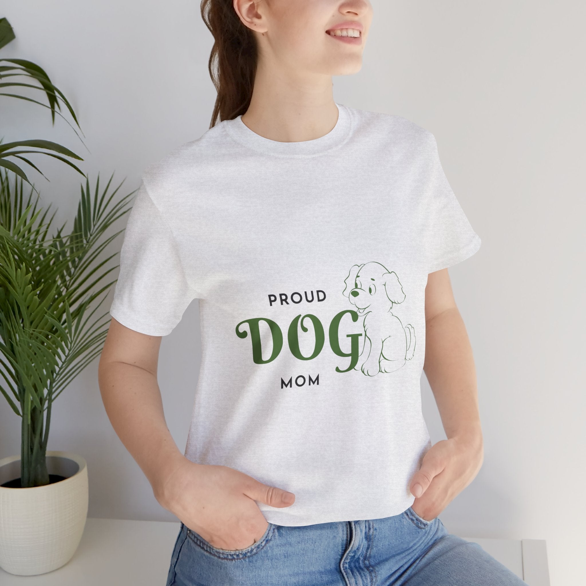 Proud Dog Mom T-Shirt – Cute Paw Print & Puppy Graphic Tee