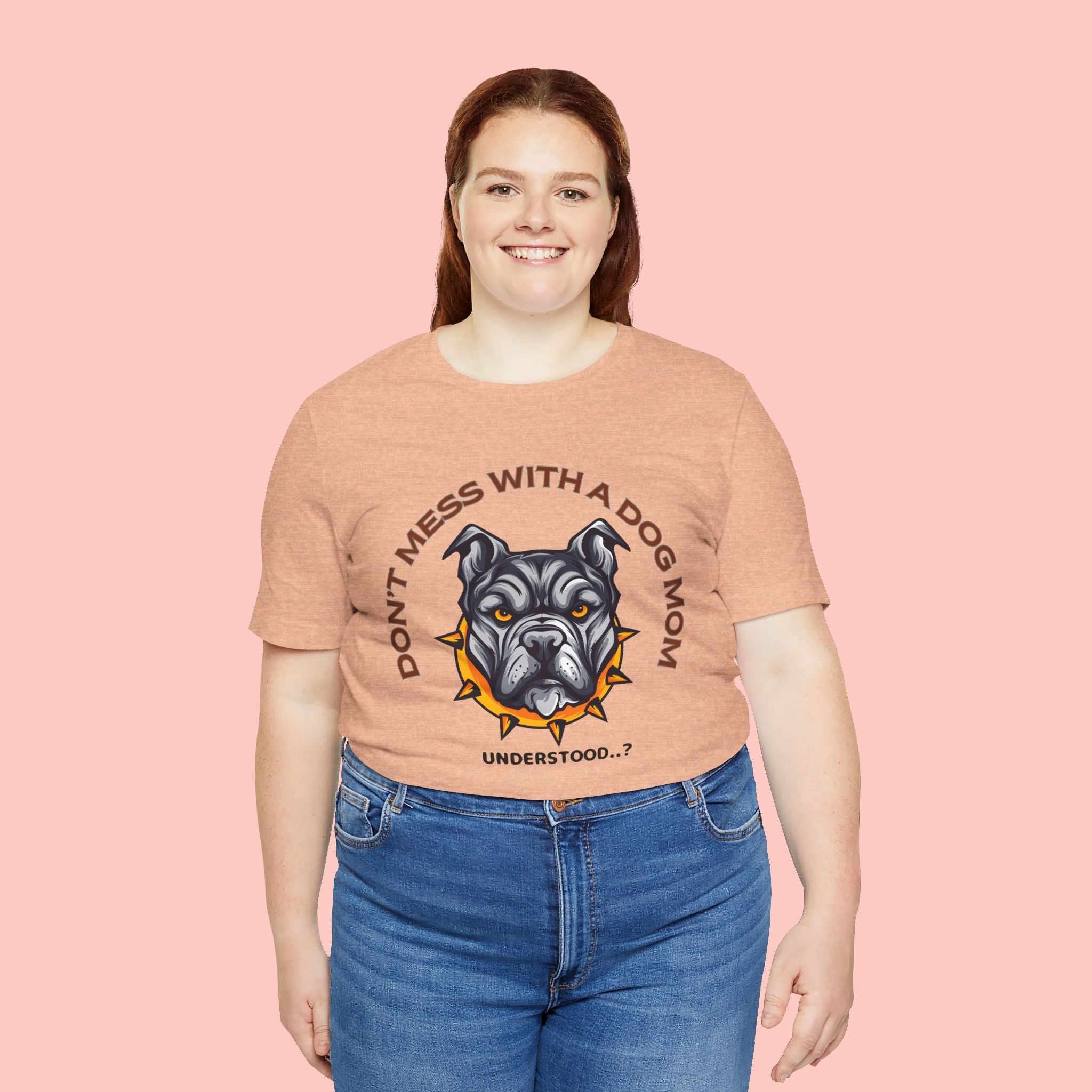 Dog Mom Tee — “Don't Mess With a Dog Mom” Graphic T‑Shirt