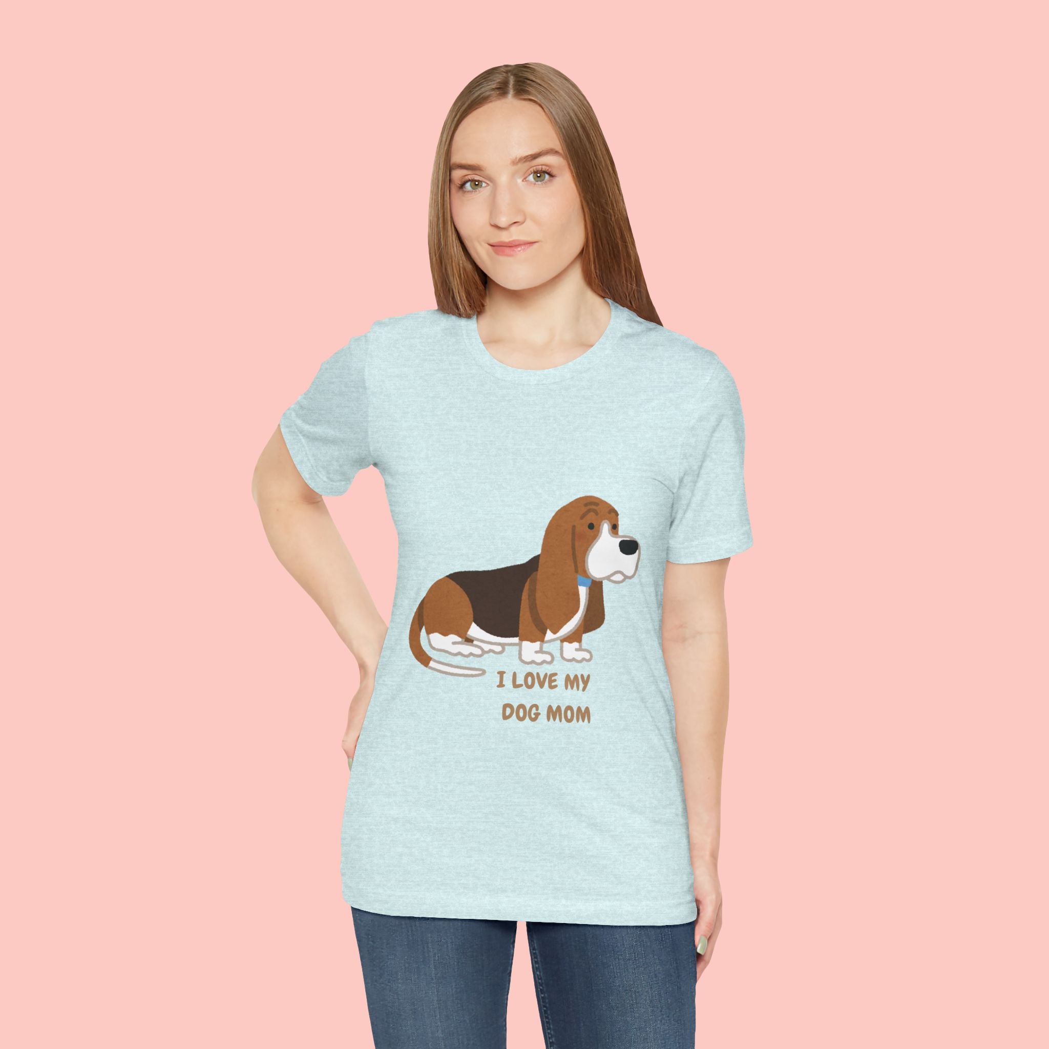 Dog Mom T‑Shirt — Cute Basset Hound I Love My Dog Mom Tee