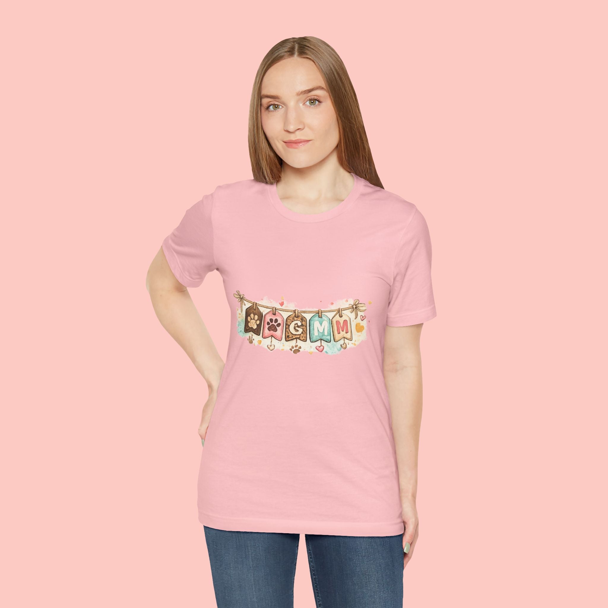Pet Mom Banner Tee — Cute Paw Print "MOM" Graphic T-Shirt