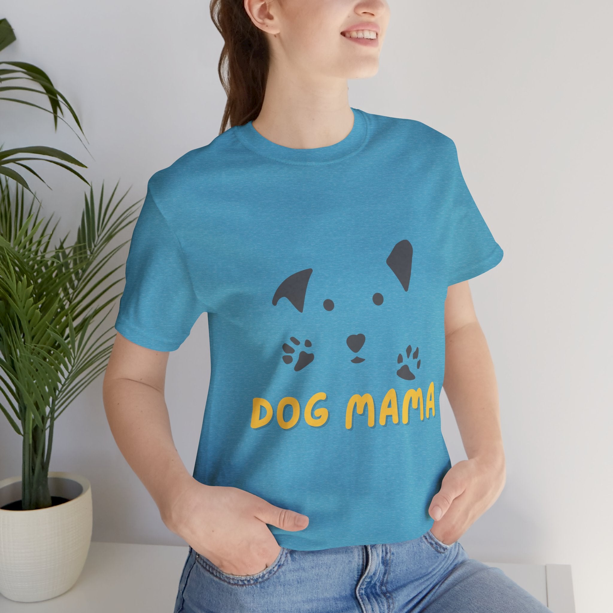 Dog Mama Graphic Tee — Cute Paw Print Dog Face T-Shirt for Dog Lovers