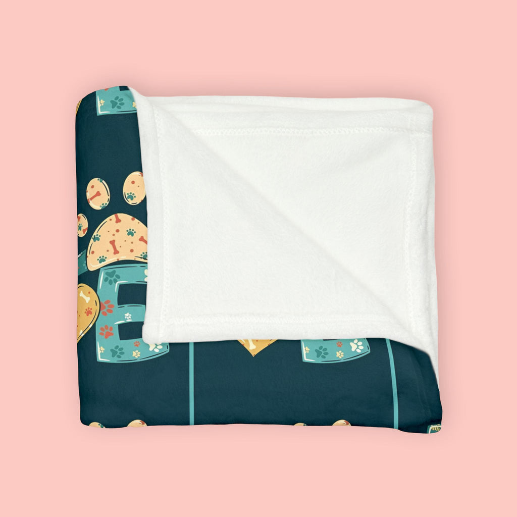 Pet Paw Love Blanket — Cozy Soft Polyester Throw for Dog & Cat Lovers