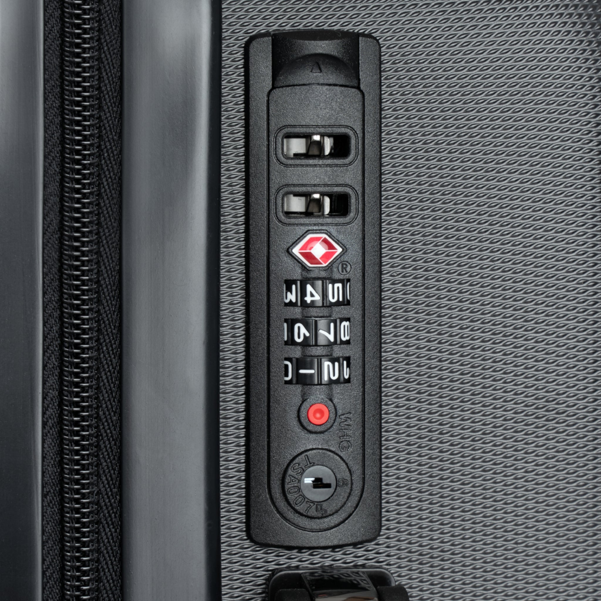 Pet Lover "LOVE" Paw Print Suitcase — Carry-On Luggage for Dog & Cat Owners