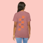 Dog Mom Paw Print Tee — 'Dog Mom' Graphic T‑Shirt