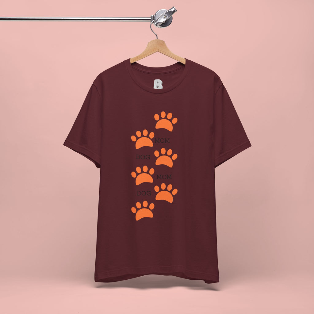 Dog Mom Paw Print T-Shirt — Cute Pet Lover Graphic Tee