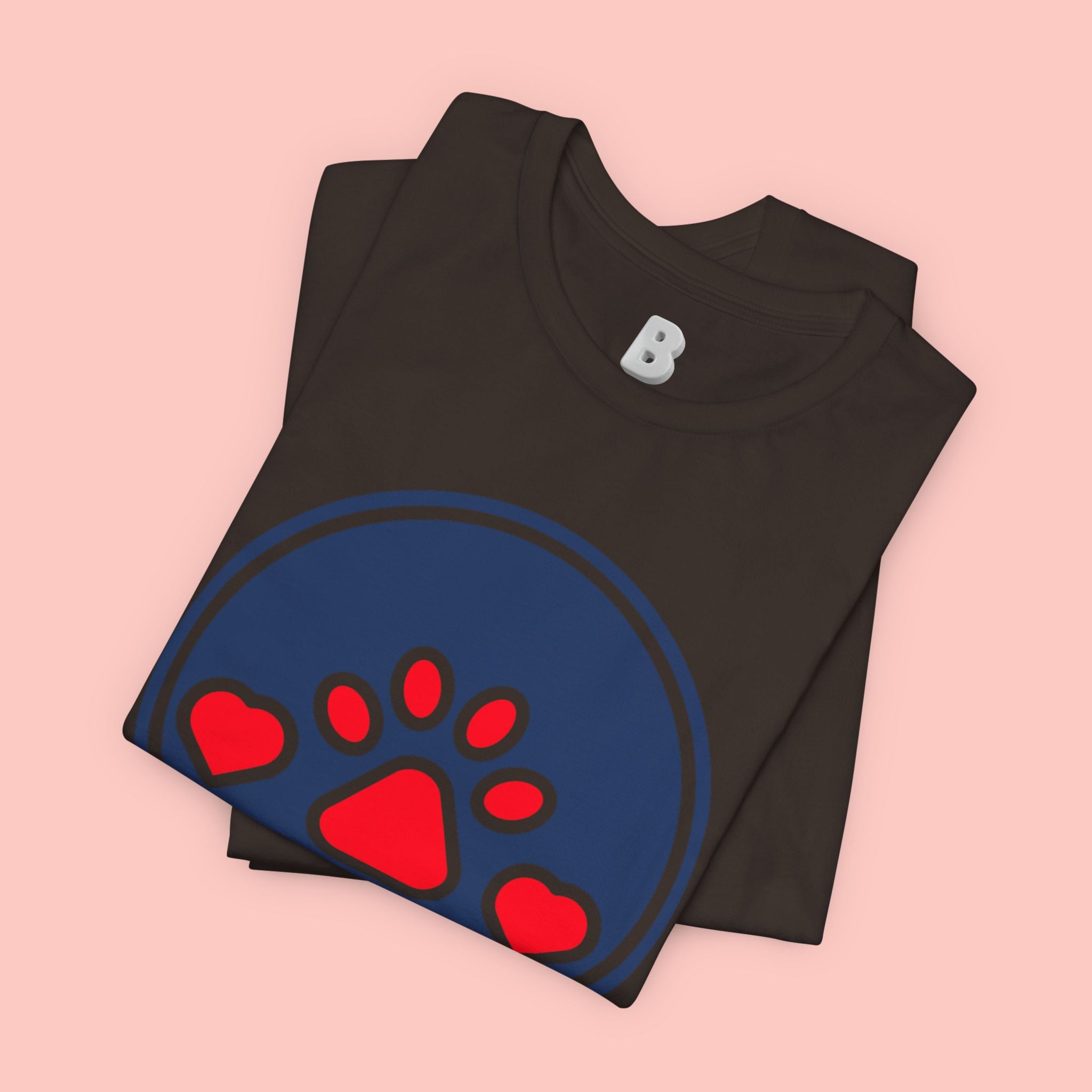 Dog Mama T-Shirt — Cute Paw & Heart Graphic Tee for Dog Lovers