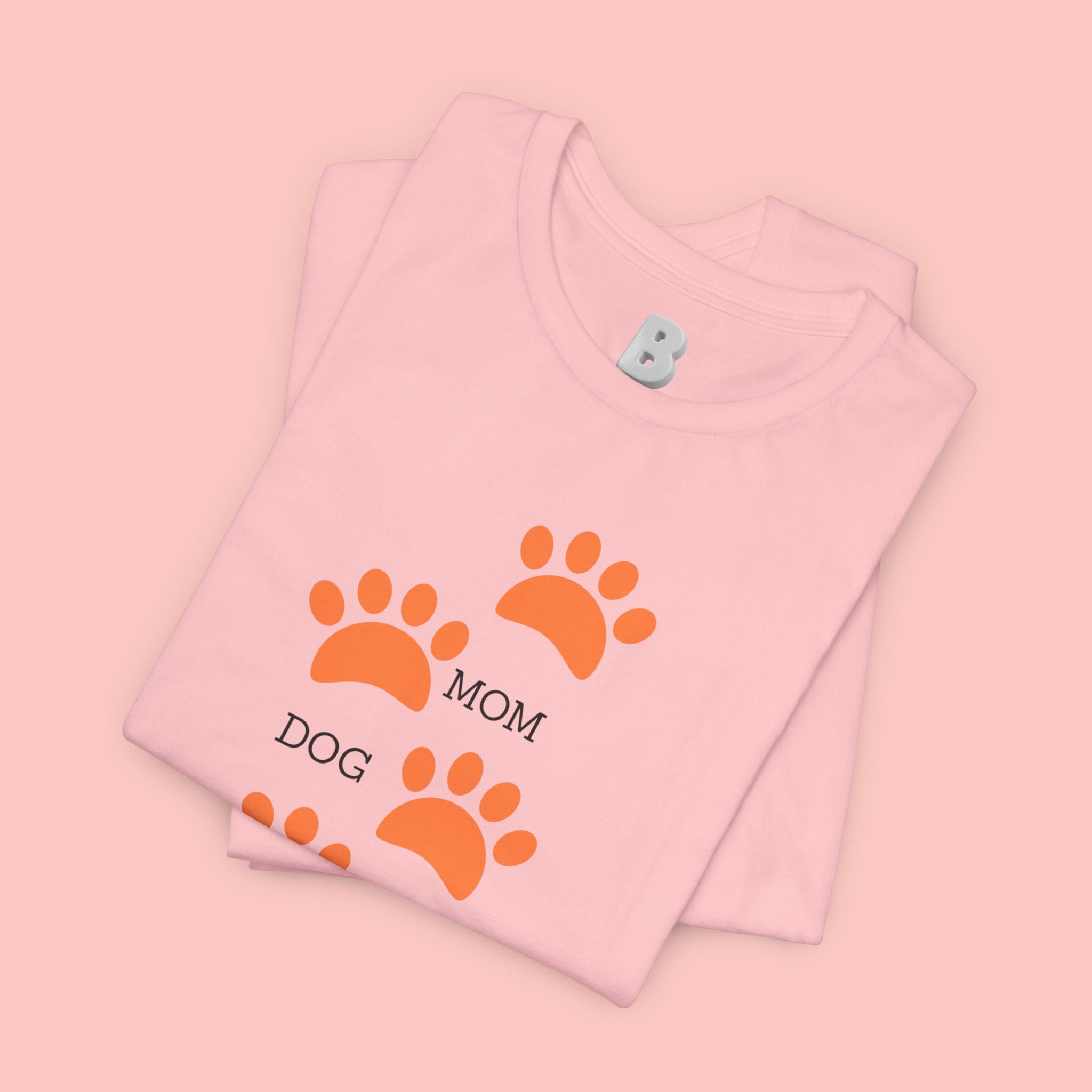 Dog Mom Paw Print T-Shirt — Cute Pet Lover Graphic Tee