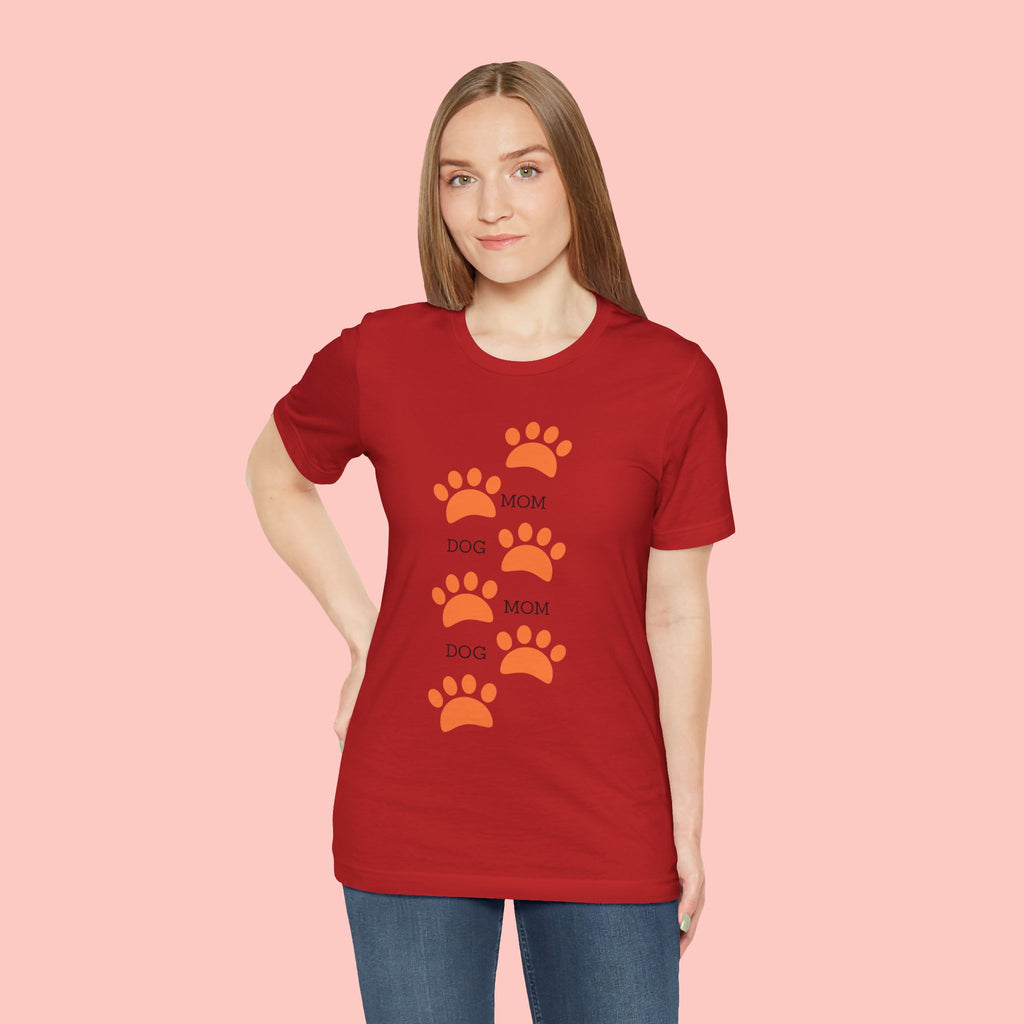 Dog Mom Paw Print T-Shirt — Cute Pet Lover Graphic Tee